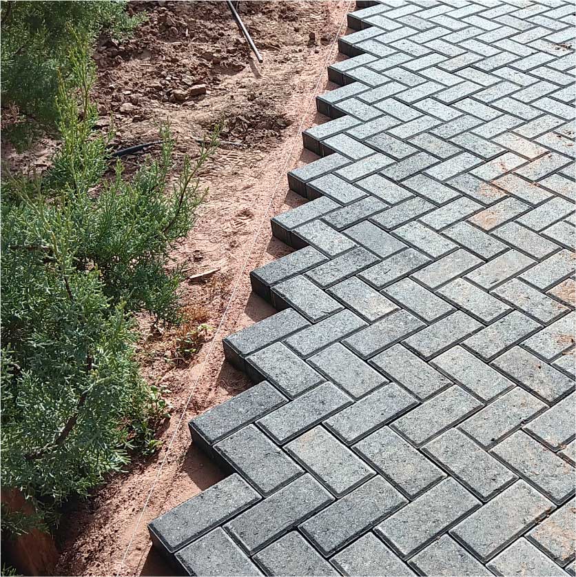 CroppedMasonryPhotos_Pavers