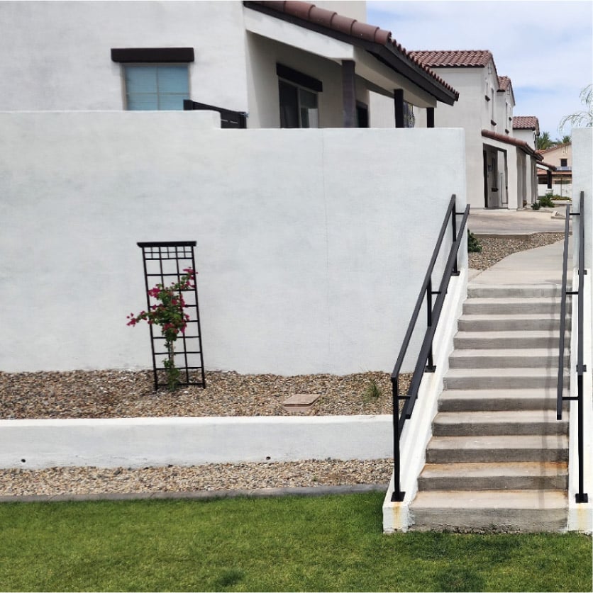 CroppedMasonryPhotos_Retaining-Wall